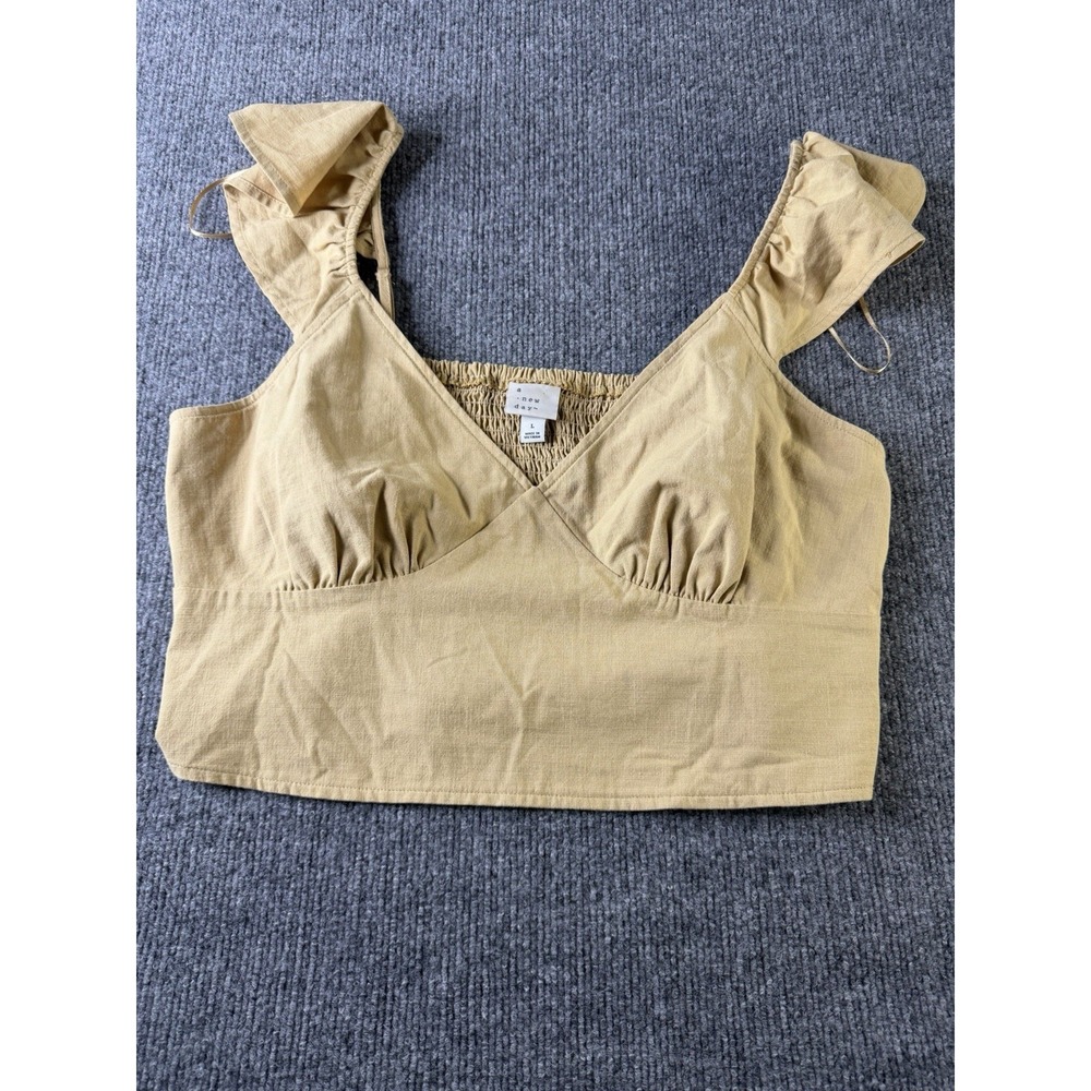 A New Day Womens Large Beige Flutter Sleeve Crop Top Smocked Back Cotton Rayon‎